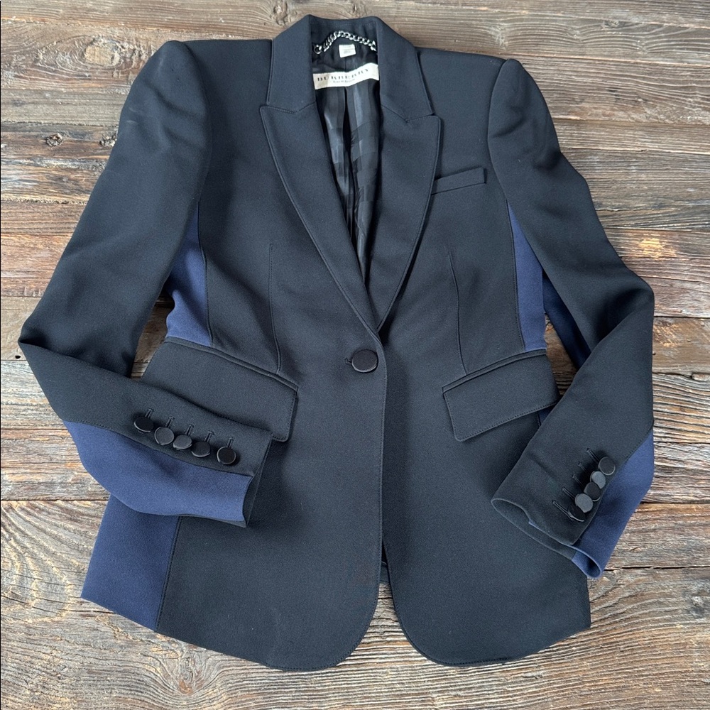 Burberry Horseferry London black and navy acetate color block blazer EUC size 2